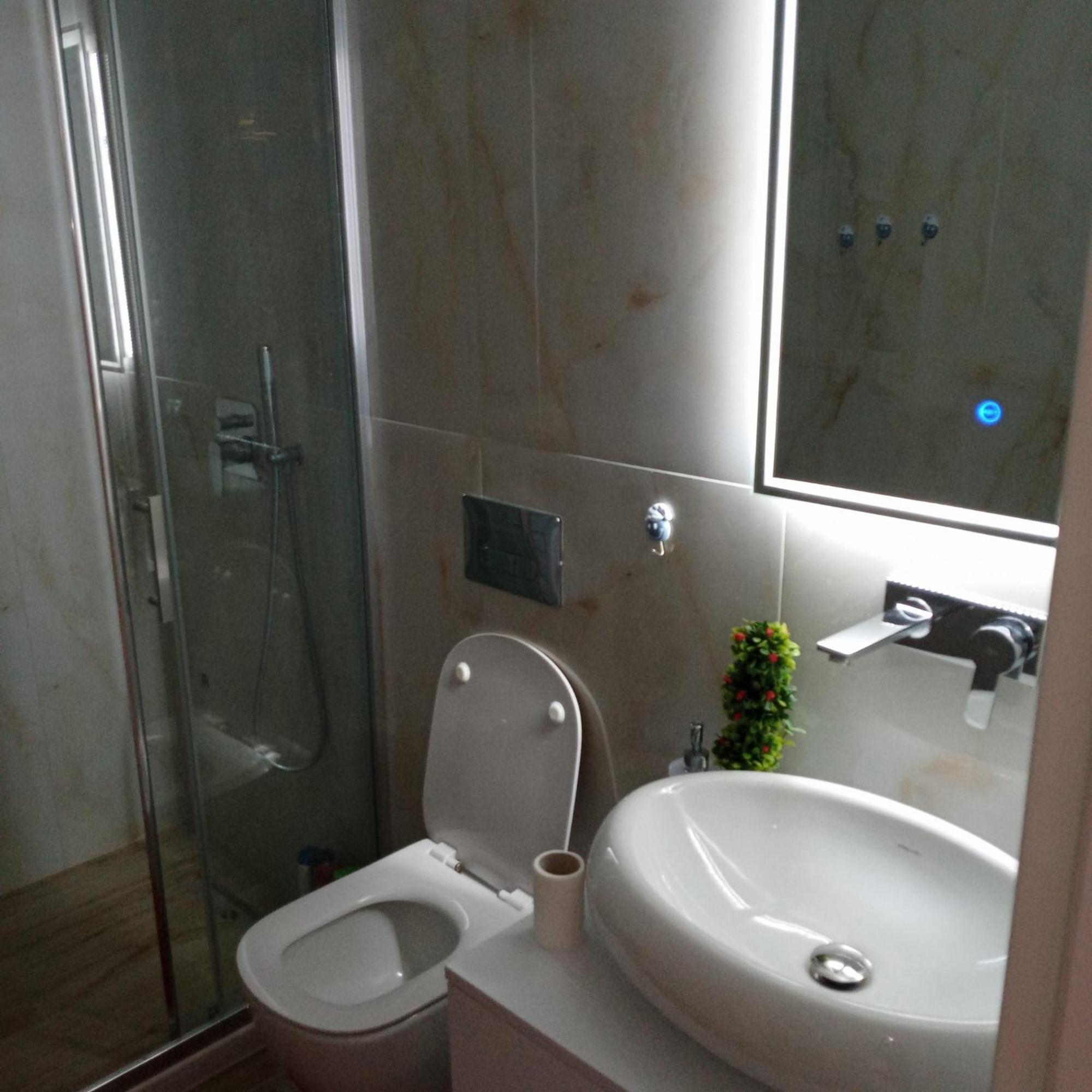 Apartment Thousand Kisses Sarandë Exterior foto